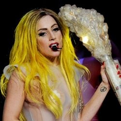 Lady Gaga: Album Born This Way Seperti Narkoba