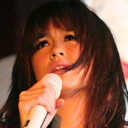 Agnes Monica Pilih Musik Ketimbang Film