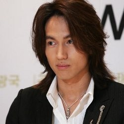 Jerry Yan Sudah 2 Tahun Pacari Terri Kwan