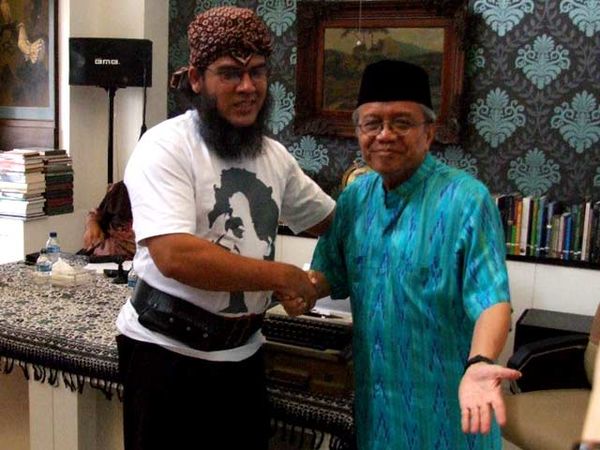 Taufiq Ismail & Bramantyo Prijosusilo Berdamai