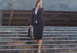 Mana Lebih Aman Buat Sendi: Naik Tangga atau Turun Tangga?