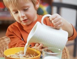 Jika si Kecil Menolak Minum Susu