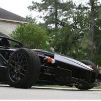 Mobil Unik Van Halen Dilelang