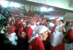 Ceragem yang Bikin Pasien Rela Antre Tidur di Atas Batu Giok