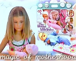 Wow, Ada Boneka Bayi yang Bisa Menyusu