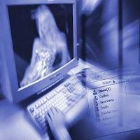 Sedang Nonton Bokep, Seorang Pria Terbakar