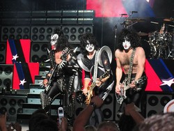 KISS Kembali Rekaman Album Baru
