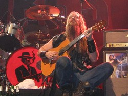 Gitaris Legendaris Zakk Wylde Bangga Tampil di American Idol