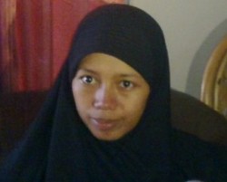 Sri Sedih Jika Suami Terbukti Pelaku Bom Cirebon