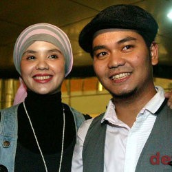 Ingin Dapat Momongan, Istri Indra Bekti Rajin Pijat