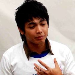 Supaya Dapat Restu, Tommy Kurniawan Siap Sembah Kaki Ibu Tania