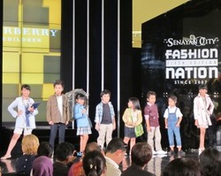 Fashion Show Anak Tutup Pekan Mode Senayan City