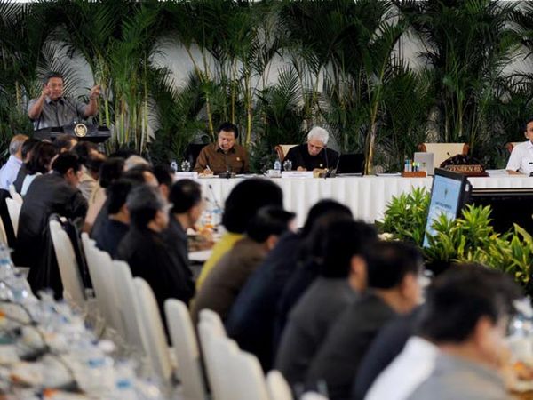 SBY Rapat dengan Kalangan Usaha