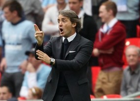 City Dikritik, Mancini Gusar