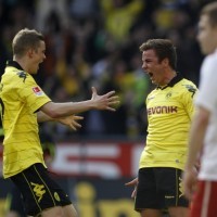 Dortmund Menang, Leverkusen Dilumat Bayern