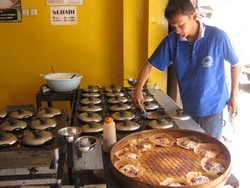 Ini Dia, Serabi Kebanggaan Masyarakat Solo!