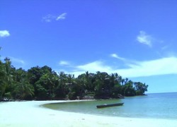 Pantai Pasir Putih di Fakfak 