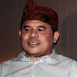 Garap Film Pahlawan, Garin Tagih Janji Menbudpar