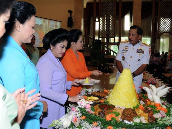 Puncak HUT Dharma Pertiwi