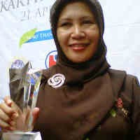 Elok Subekti Mengabdi Sebagai Herbalis Profesional