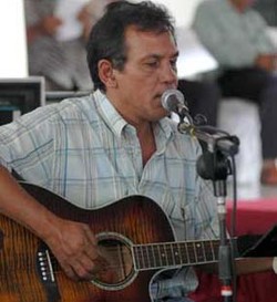 Hujan Deras Sambut Jenazah Franky di Rumah Duka