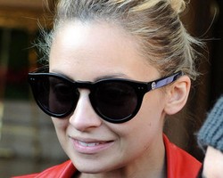 Nicole Richie Koleksi 200 Kacamata Hitam