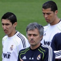 Madrid Buru Gelar Juara dengan 4-3-3
