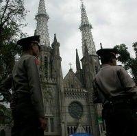Umat Kristiani Misa di Gereja Katedral, Pengamanan Normal