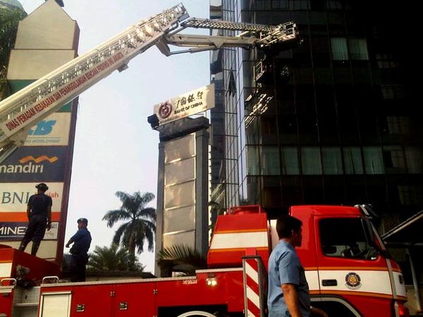 Gedung Tamara Center Terbakar