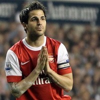 Fabregas Tak Bermaksud Kritik Wenger
