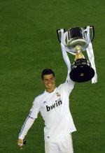 Final Sempurna CR7: Gol, Rekor dan Trofi Pertama