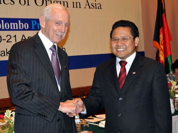 Menakertrans Hadiri Penutupan Colombo Process