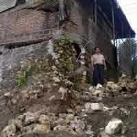 Empat Rumah di Tepi Bengawan Solo Terancam Terkikis Longsor