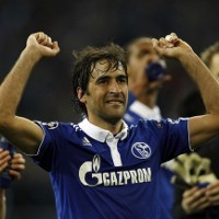Raul Siap Bertahan di Schalke
