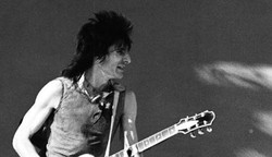 Ronnie Wood: Keith Richards Menempelkan Giginya Kembali dengan Superglue