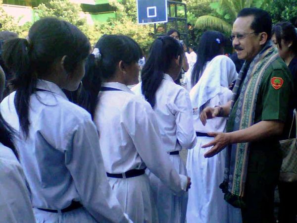 Foke Tinjau Pelaksanaan UN