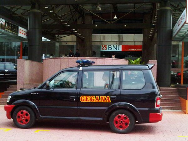 Gegana Sisir Gedung BNI Pusat