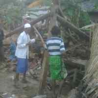 Puting Beliung Terjang Empat Desa, 2 Rumah Ambruk