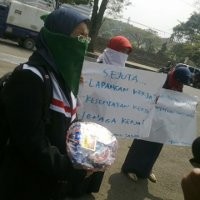 Kritisi LKPJ Gubernur, KAMMI Jabar Hadiahi Parcel CINTA