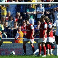 Arsenal yang Menurun Menjelang Akhir