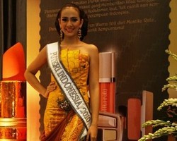 Putri Indonesia 2010 Dilarang Masuk Istana Wapres