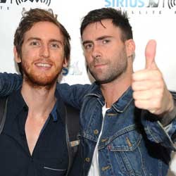 Rombongan Maroon 5 Tiba di Jakarta Hari Ini