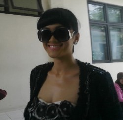 Datang ke Sidang Perdana, Julia Perez Menyatakan Siap!