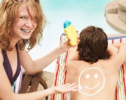 Waspadai Bahaya Kandungan Krim Tabir Surya