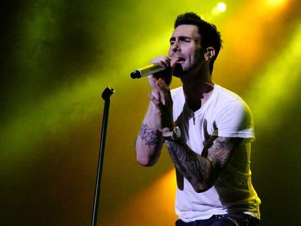 Aksi Maroon 5 di Singapura