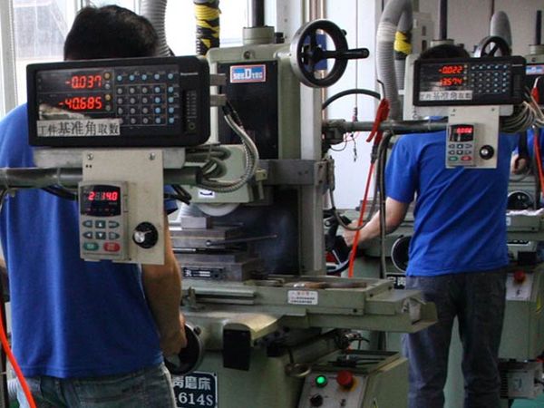 Melihat Pabrik Monitor AOC