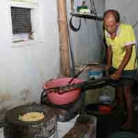 Menengok Pabrik Tahu yang Masih Mencintai Sotokan