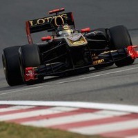 Renault Targetkan Finis di Atas Ferrari