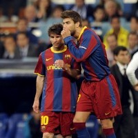 Rio Ferdinand Beri Selamat Pique dan Puji Messi