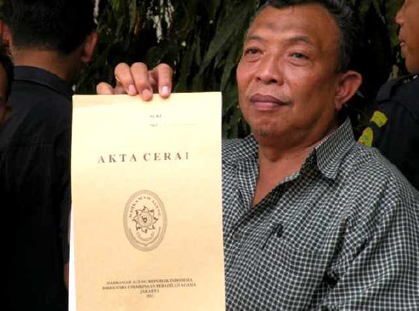 Paket di PN Agama Jakut Berisi Buku Cerai